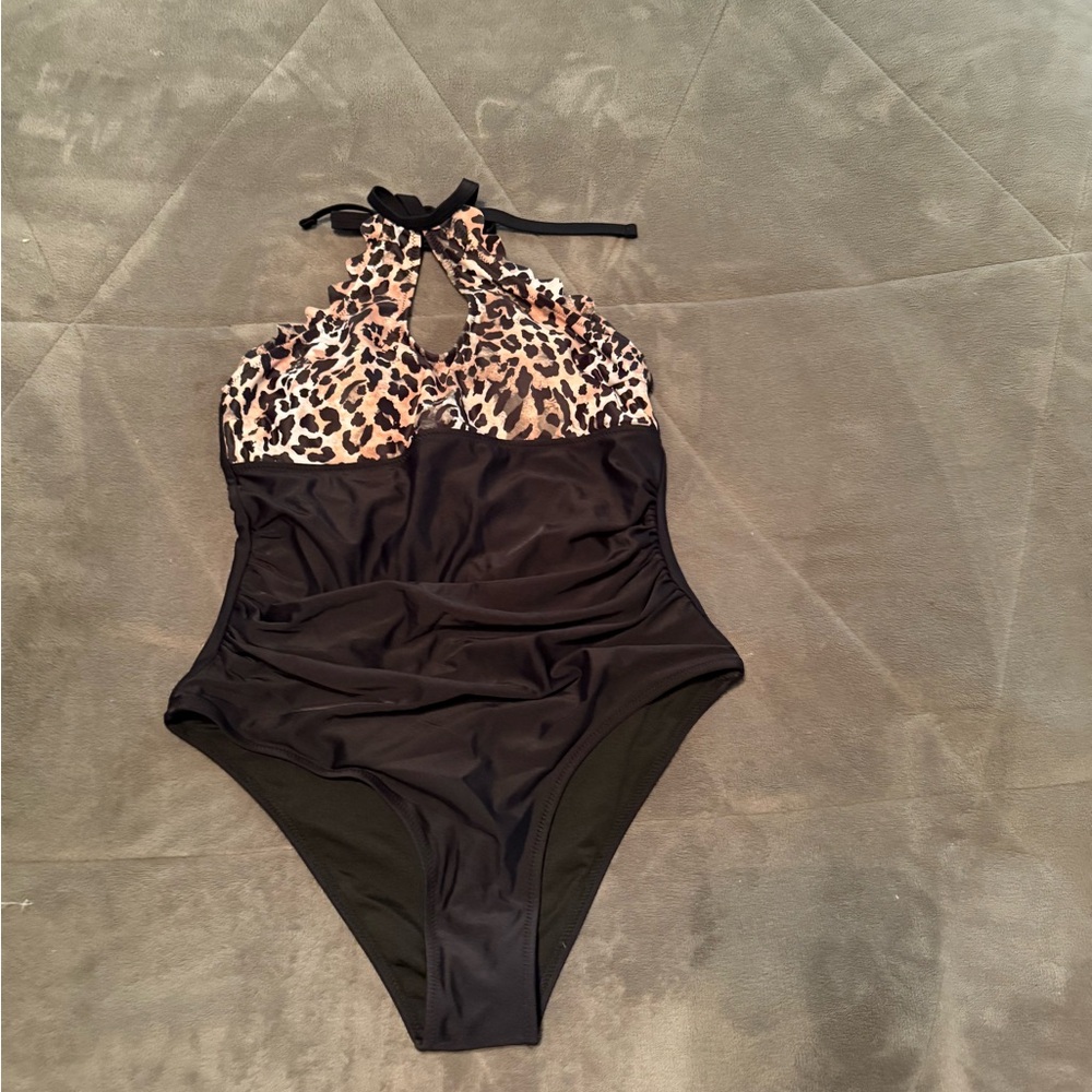 Black and leopard print Halter One-Piece Swimsuit